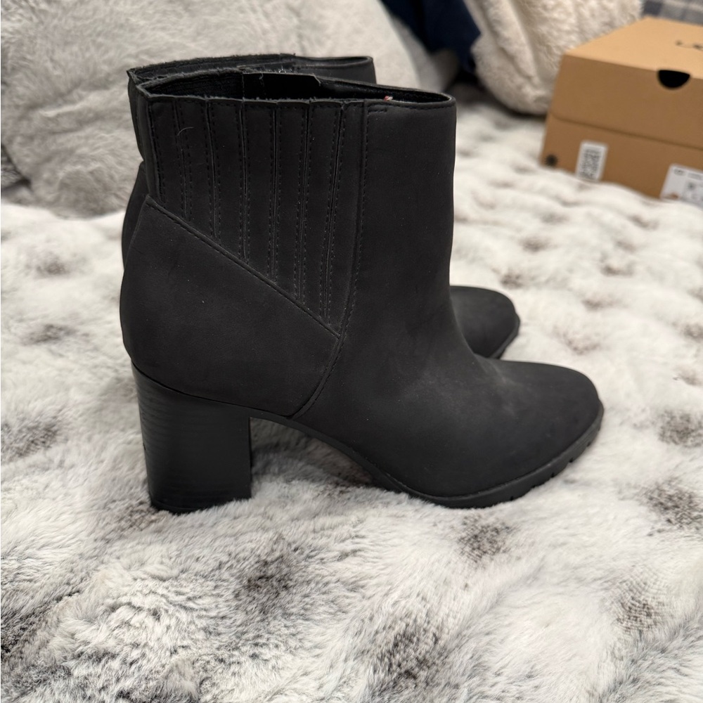 Kelly & Katie Black Heeled Ankle Boots